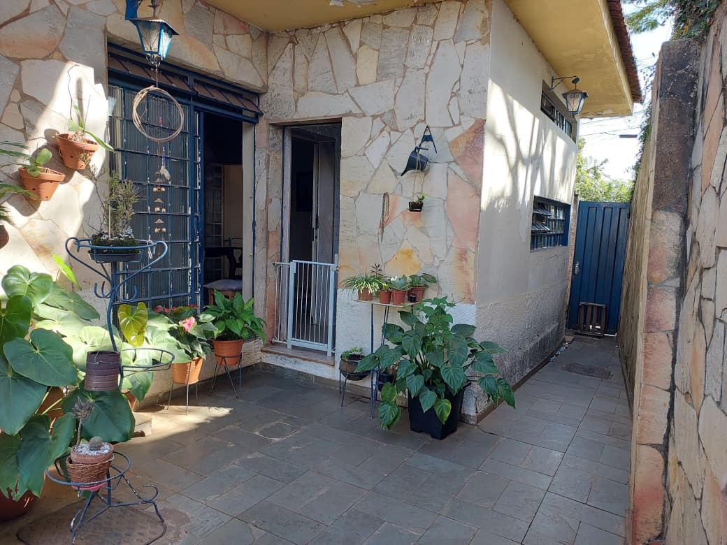 Casa Ampla à Venda, 424 m² de Terreno – Setor Sul, Goiânia