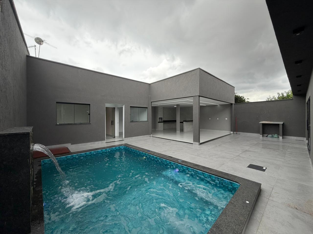 Casa Térrea à Venda, 372 m² – Jardim Nova Era, Aparecida de Goiânia