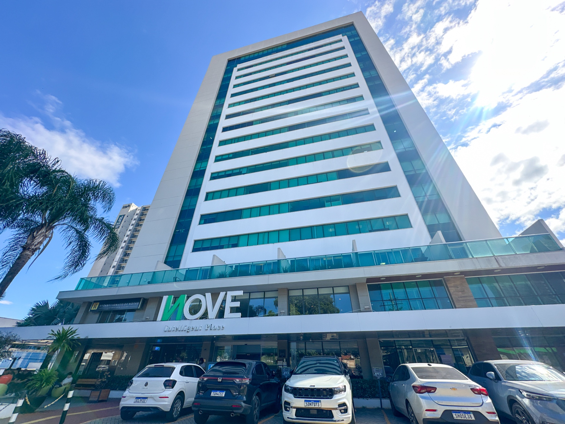 10 Salas Comerciais Mobiliadas no Edifício Inove | 470 m² na Avenida T-9