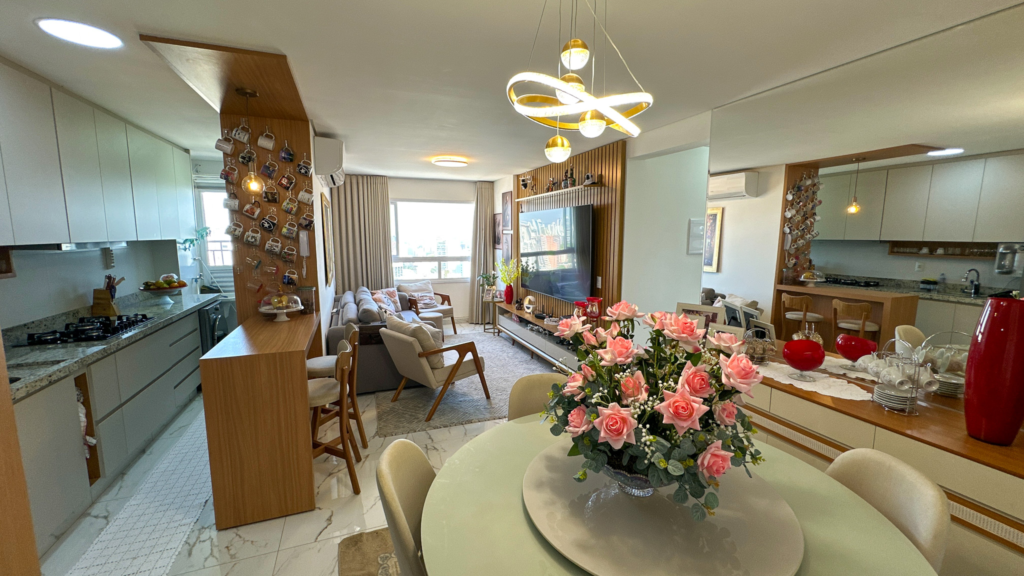 Apartamento à Venda no Edifício Katedral | 82 m², 3 Quartos, Suíte e 2 Vagas