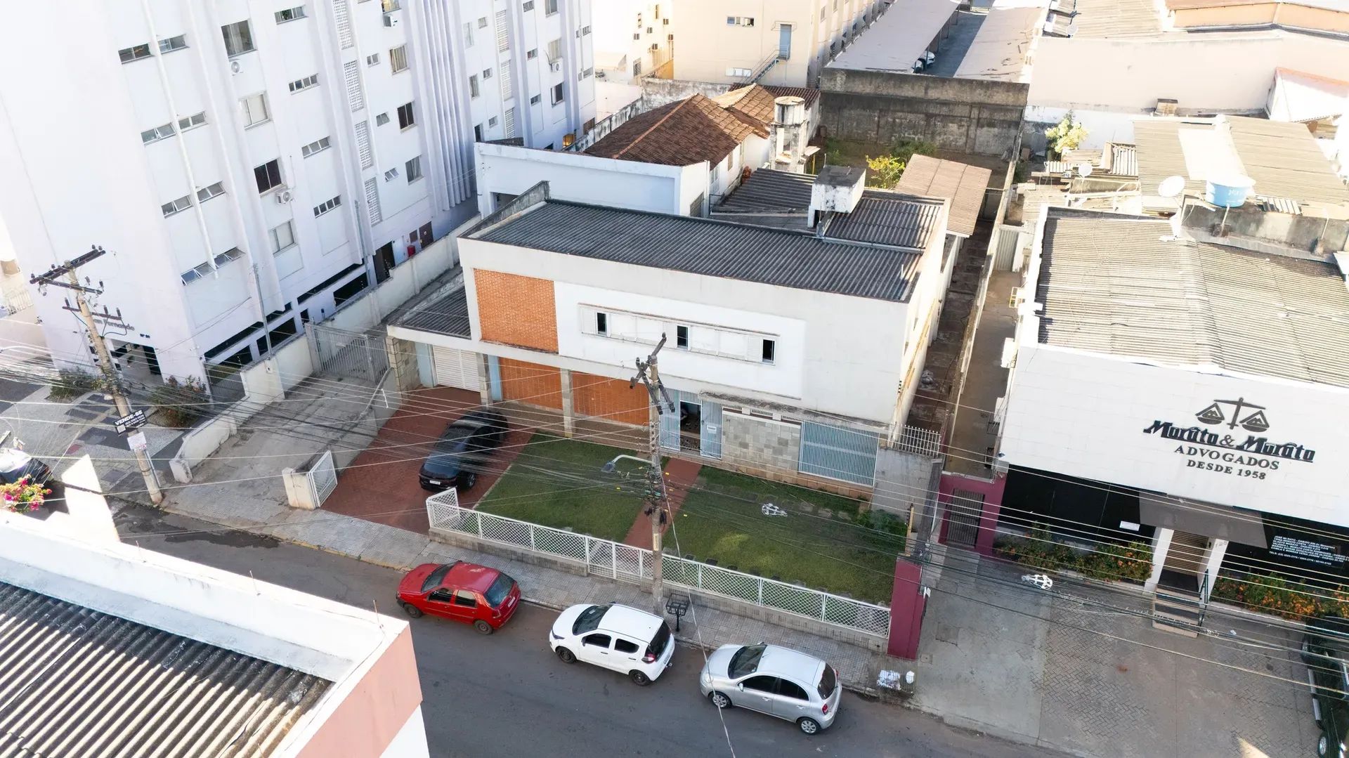 SOBRADO À VENDA NO SETOR SUL