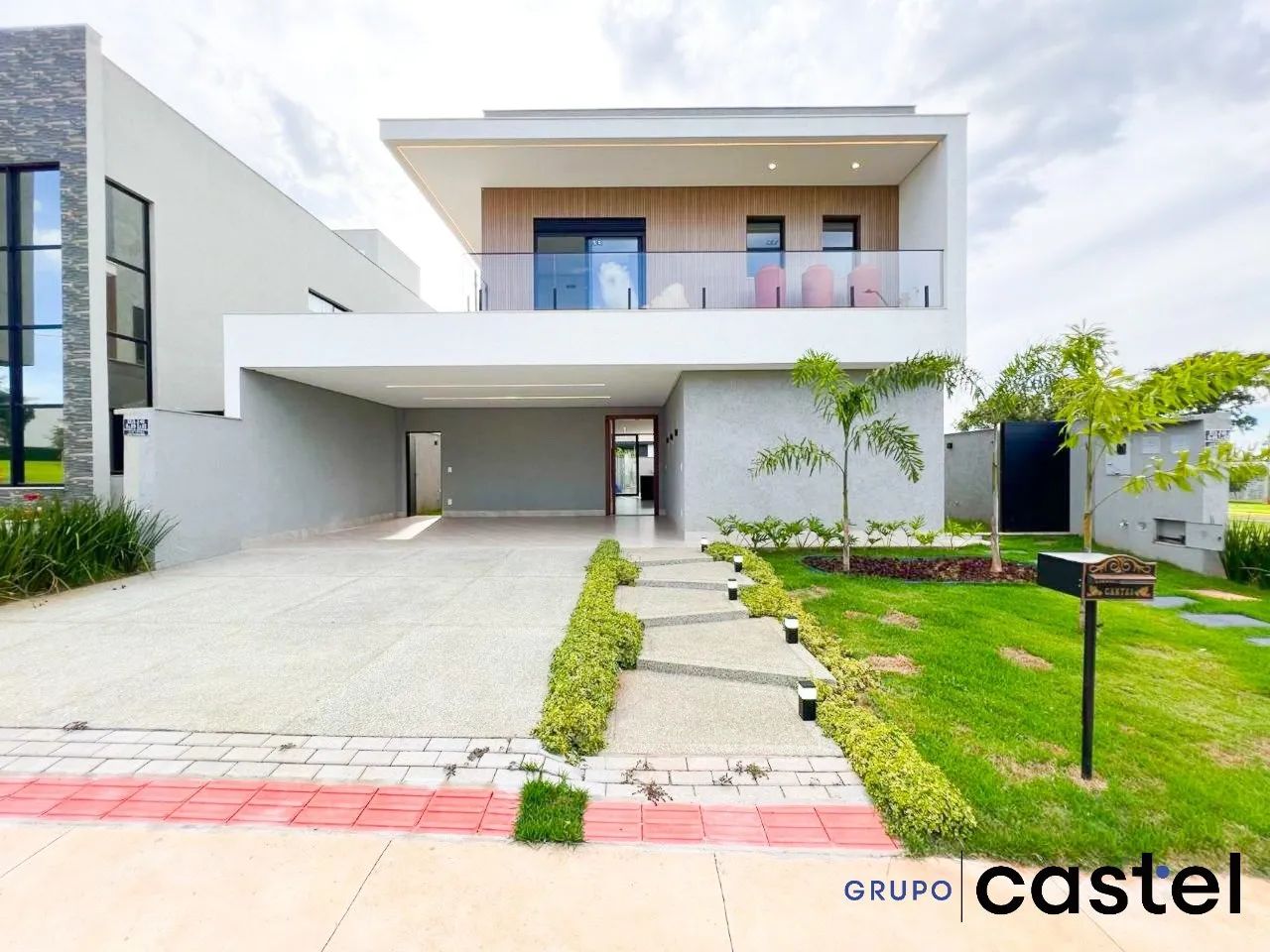 Sobrado à Venda, 263 m² – Parqville Jacarandá, Aparecida de Goiânia