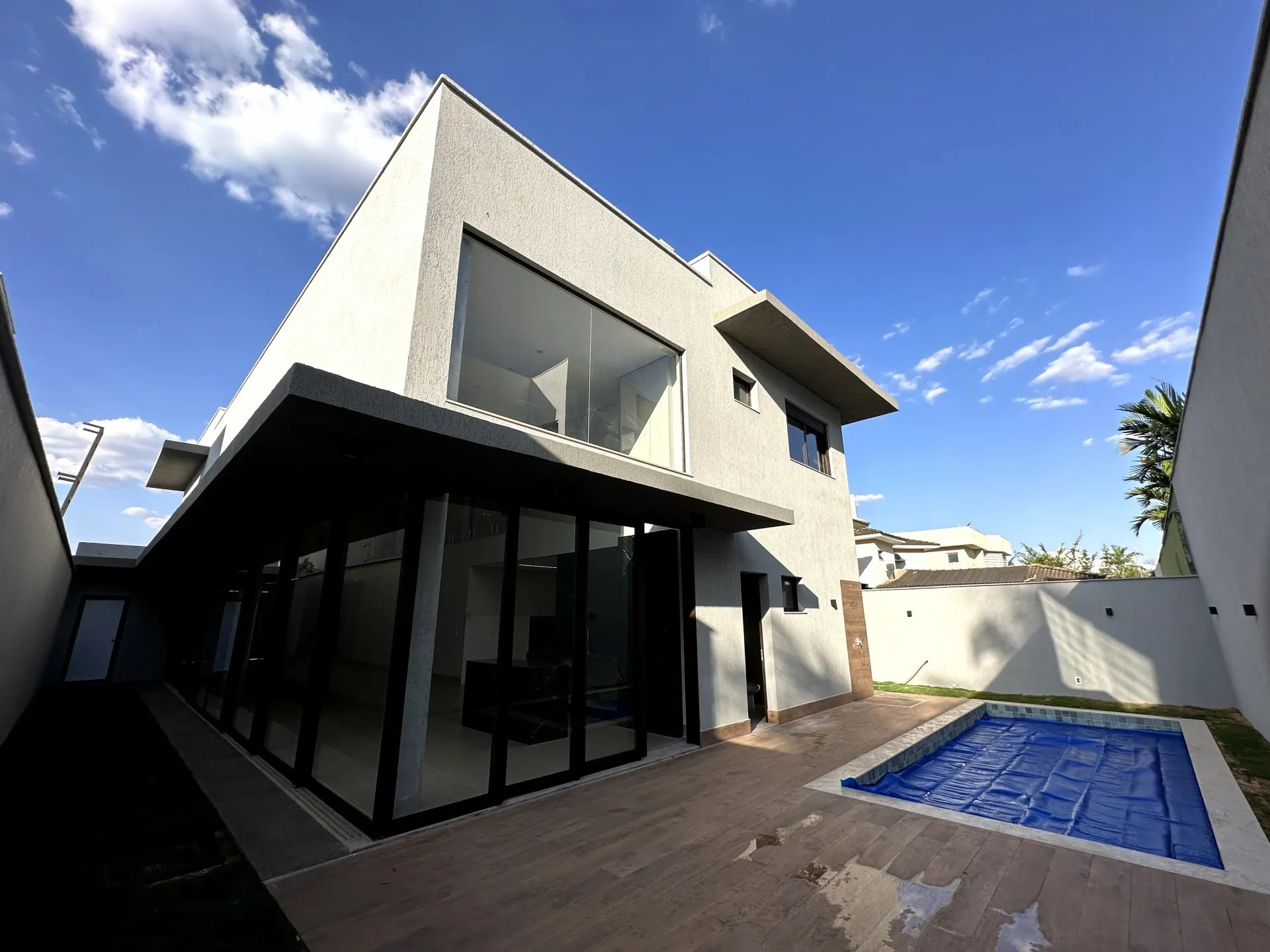 Casa em Condomínio com 5 Quartos à Venda, 332 m² – Jardins Atenas, Goiânia