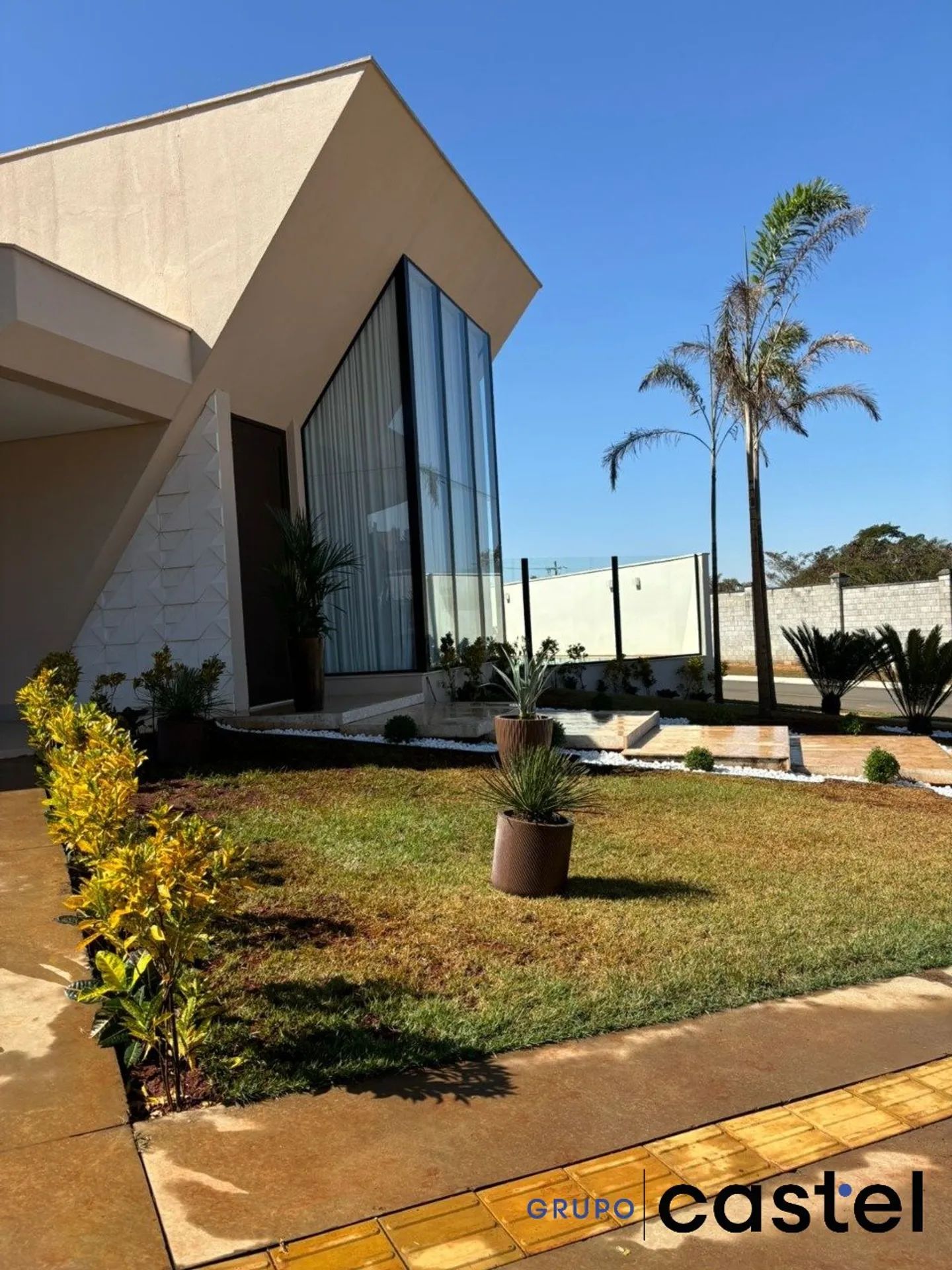 Casa Térrea de Alto Padrão à Venda, 236 m² – Portal do Sol Garden, Goiânia